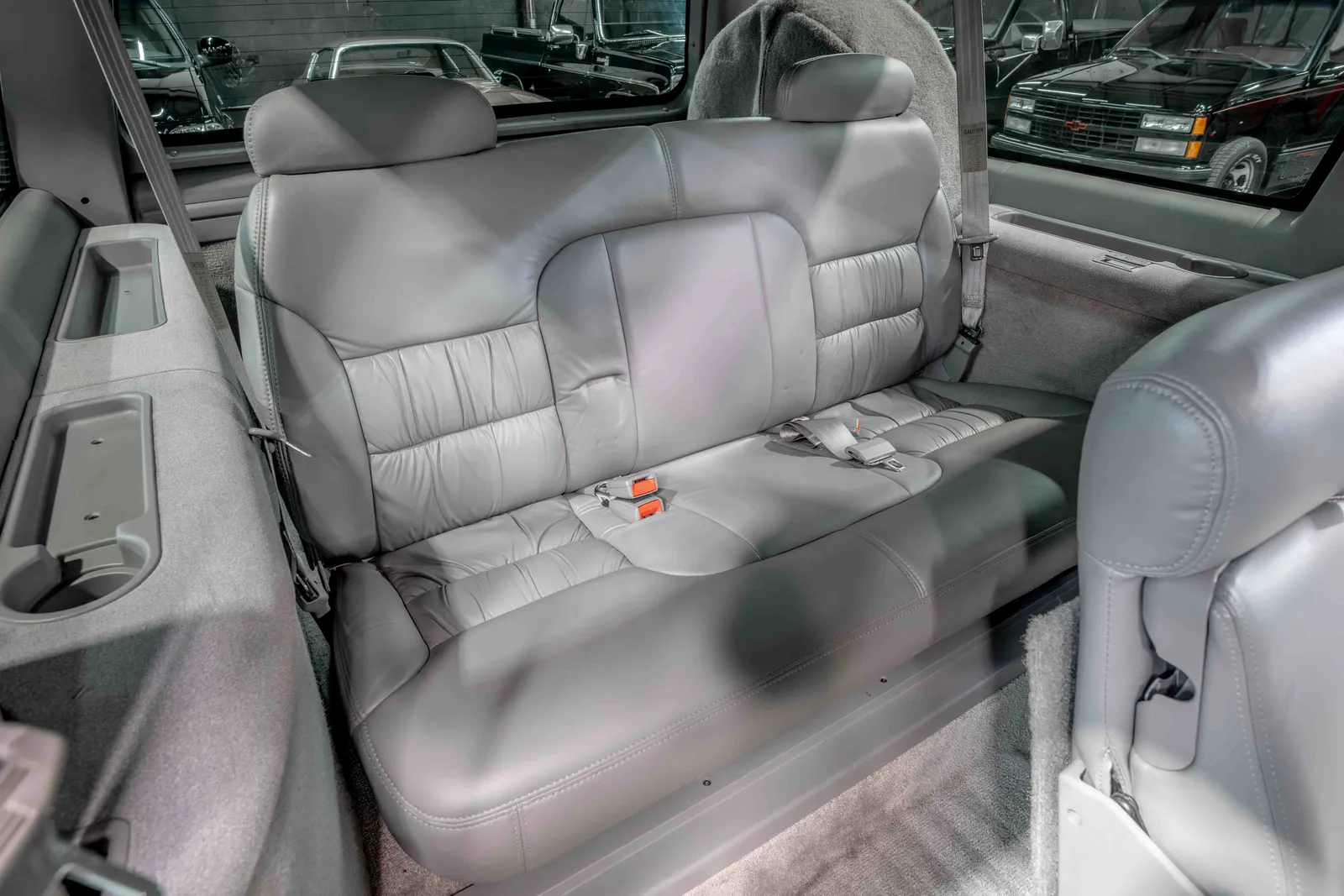 1996-Chevrolet-Suburban-Red Maple Metallic-3GNFK16R3TG160347-54.jpg
